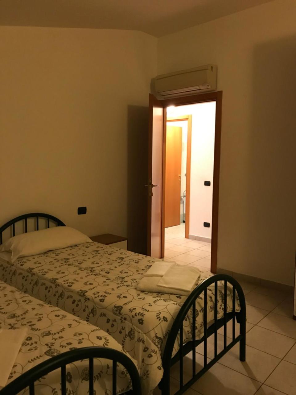 Residence Mariele Tavazzano Buitenkant foto